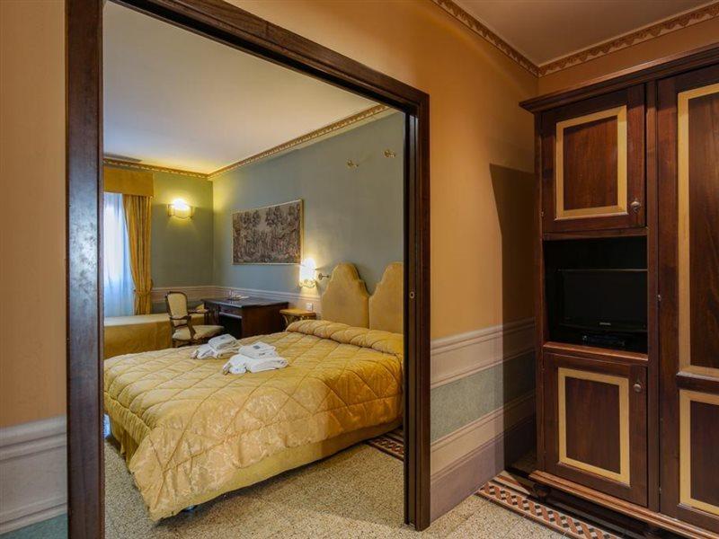 I Portici Hotel - Residenza D'Epoca Arezzo Luaran gambar