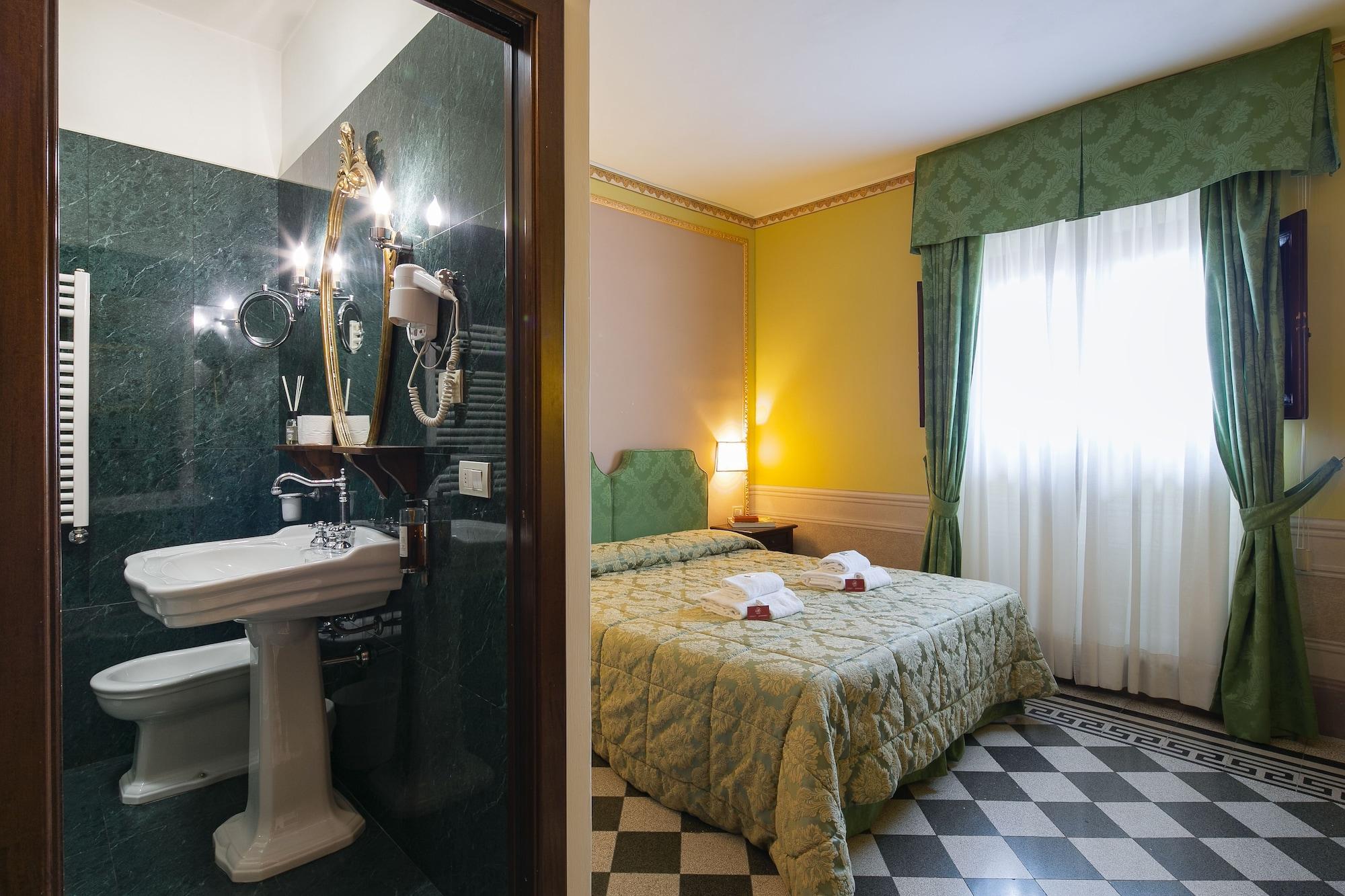 I Portici Hotel - Residenza D'Epoca Arezzo Luaran gambar