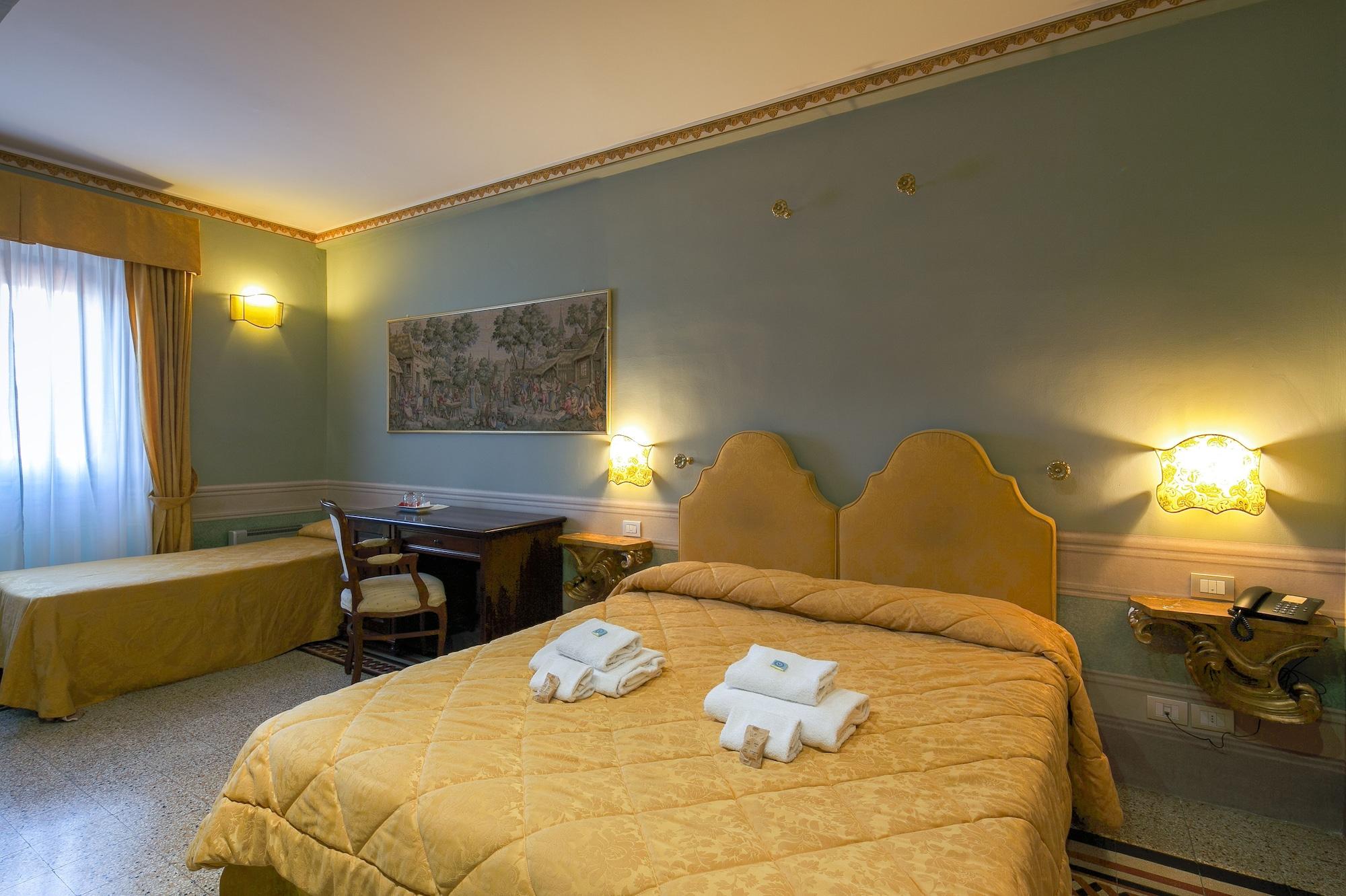 I Portici Hotel - Residenza D'Epoca Arezzo Luaran gambar