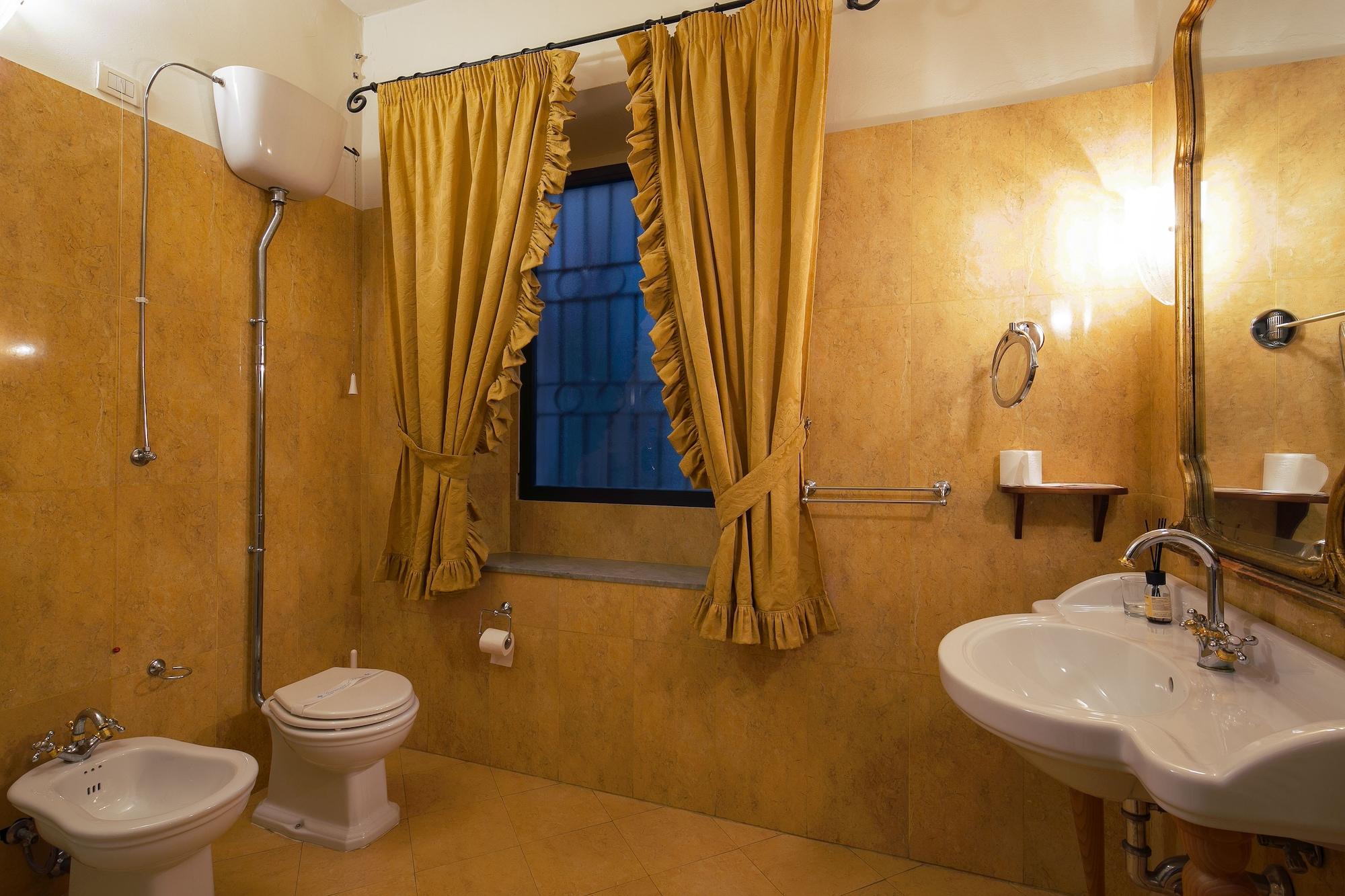 I Portici Hotel - Residenza D'Epoca Arezzo Luaran gambar