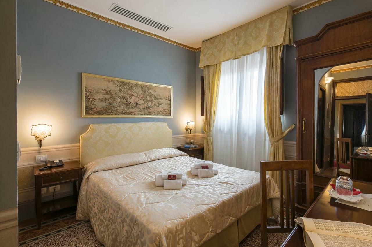 I Portici Hotel - Residenza D'Epoca Arezzo Luaran gambar